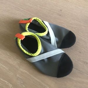 Fit kids shoes